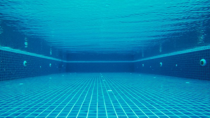 Curso de iniciación a la natación para niños, niñas y adolescentes de 9 a 16 años