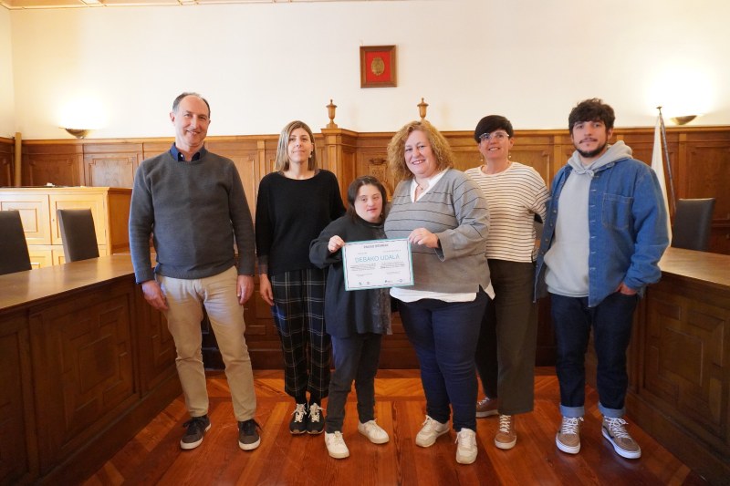 El Ayuntamiento de Deba consolida su colaboración con el programa  ‘Pauso Berriak’