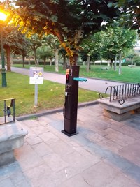 Nuevo punto de autorreparación de bicicletas en la Alameda