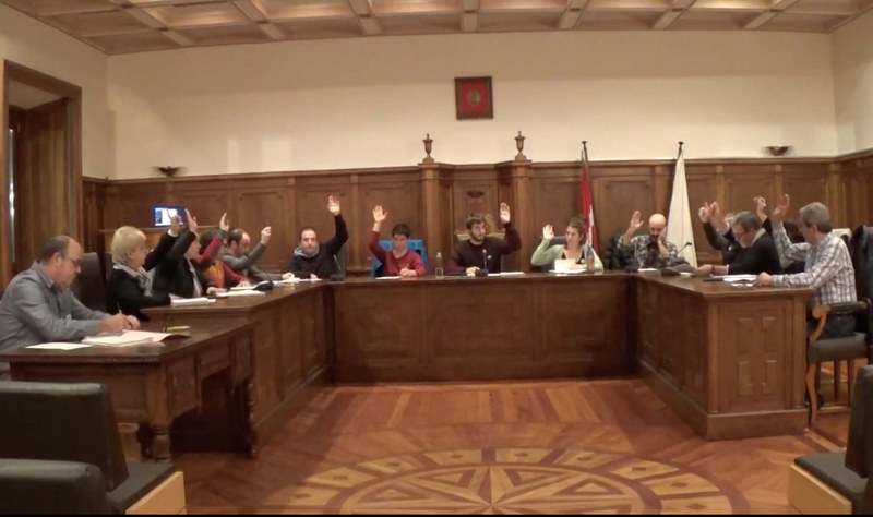 Aho batez onartu ditu udalbatzak ohiko osoko bilkuran landutako gai guztiak
