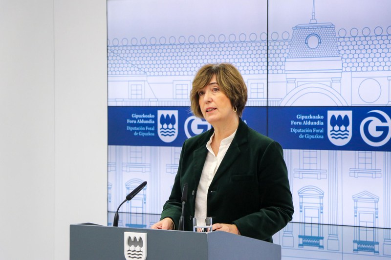 Deba eta Mutriku arteko GI-638 errepidean agertutako zuloak konpontzen jarraituko du Aldundiak datozen asteotan