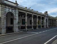 Debak Pasealeku Estalia berritzeko lanak abiatuko ditu tokiko merkaturako gune berri bilakatzeko