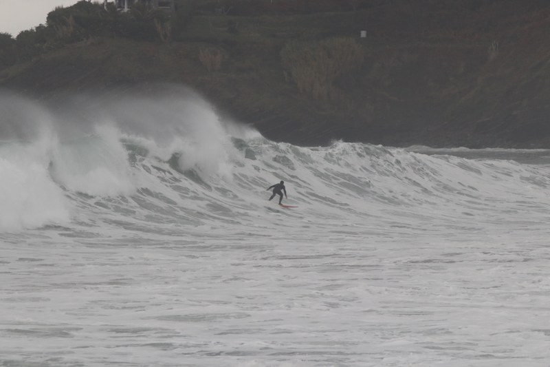 Emakume surflarien ikastaroa