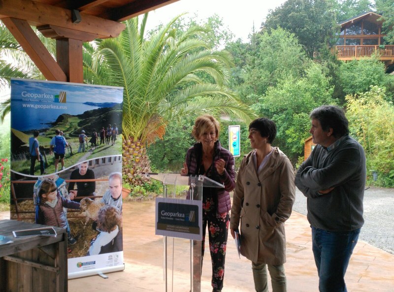 "GeoparkeZaleak" ekimena aurkeztu du Geoparkeak, entitate laguntzaileen sarea