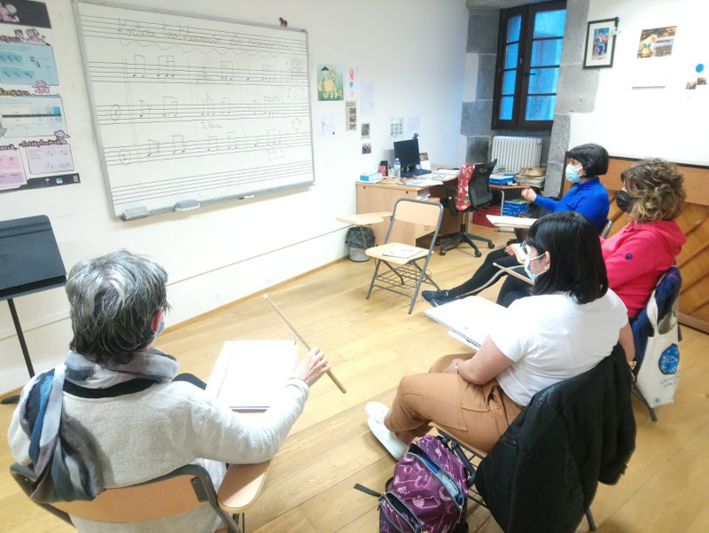 Helduen kontzertua izango da maiatzaren 12an