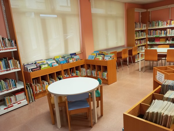 A partir del lunes, 16 de junio, las puertas de la biblioteca infantil-juvenil de Deba permanecerán abiertas durante el mismo horario que la Biblioteca general