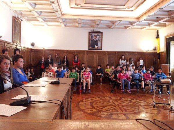 El Ayuntamiento de Deba acoge el pleno de la Agenda 21 Escolar