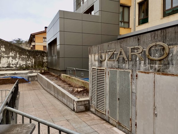Inician las obras de transformación del patio de Luzaro Haur Eskola