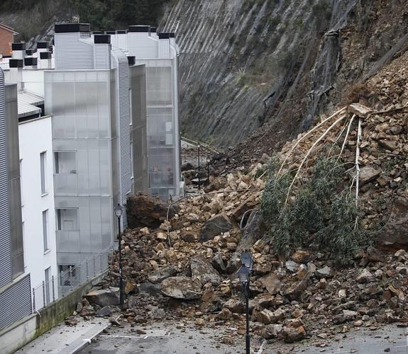 Llamamiento a los propietarios/as de viviendas vacías para atender la situación de emergencia de Kamiñalde en Ondarroa