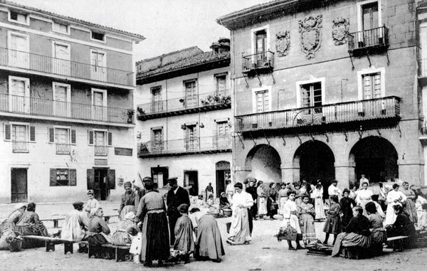 Presentación del documental Historia Social del Euskera en Deba