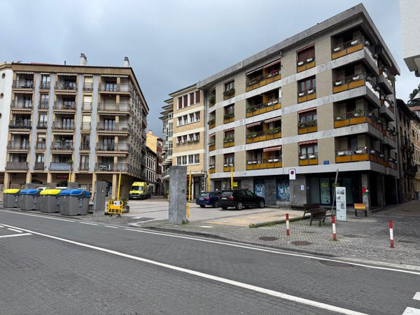 Aldaketa puntualak Debako autobus-geralekuetan, Iberdrolaren transformadorearen lekualdaketa dela eta