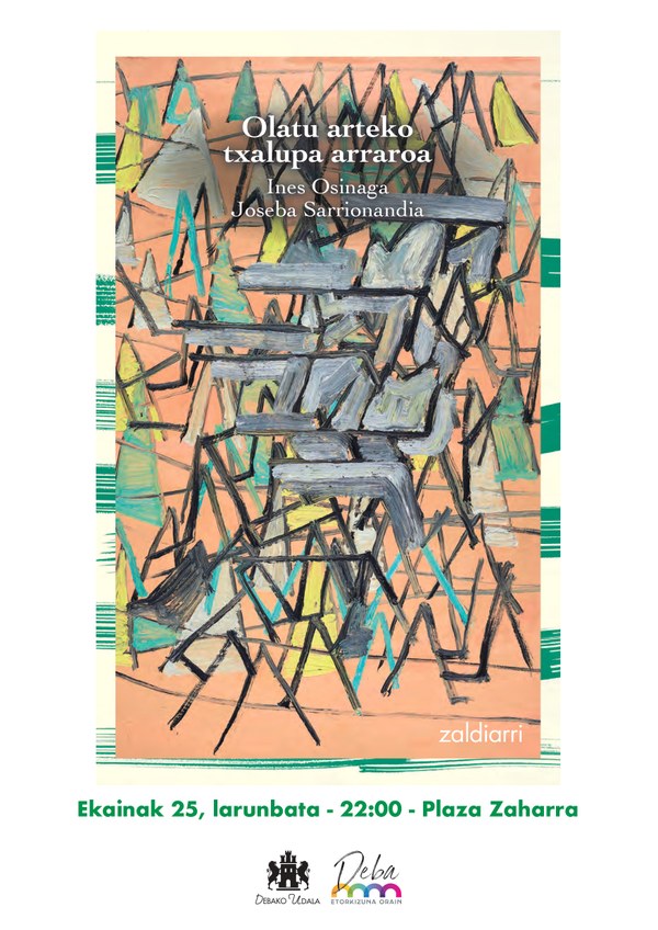 Olatu arteko txalupa arraroa Plaza Zaharrean
